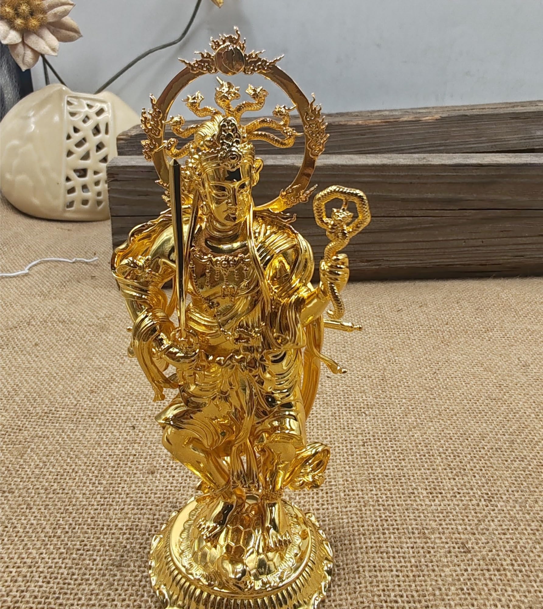 鑄銅仏像 鑄銅仏像 A bronze figure of seated, Guanyin Ming dynasty